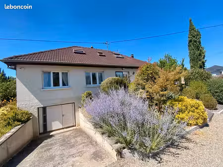 maison 6 pièces 126 m²
