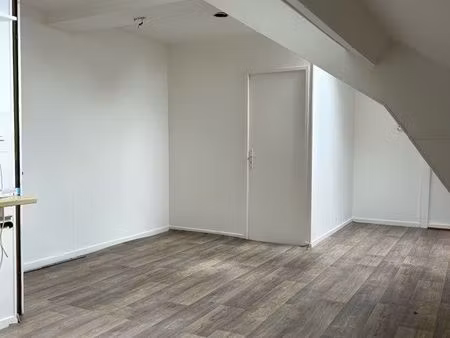 location spacieux studio