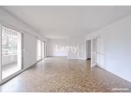 appartement 5 pièces 111 m²
