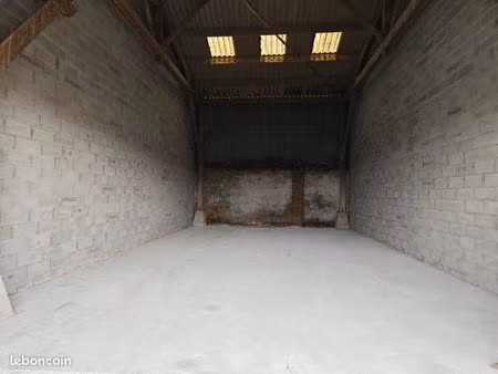 local d'activité / atelier / entrepôt à louer – stockage sécurisé – 25 à 80 m²