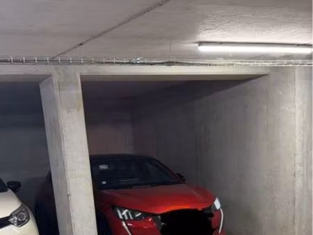 place de parking à louer