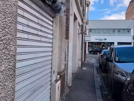 loue local commercial de 30m2 souplex en plein centre ville de creil  vers rue gambetta av