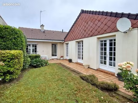 un plain pied semi-mitoyen de 91 7 m²