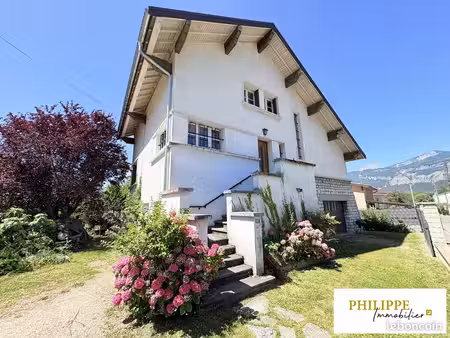maison 8 pièces 166 m²