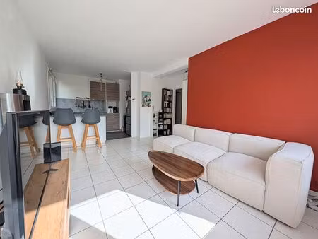 appartement 2 pièces 44 m²