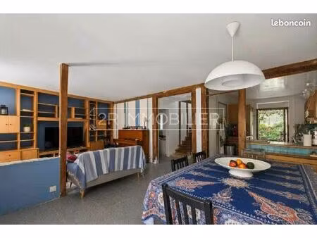 immeuble 8 pièces 290 m²
