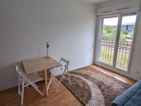 location studio 20 m² proche campus & gares