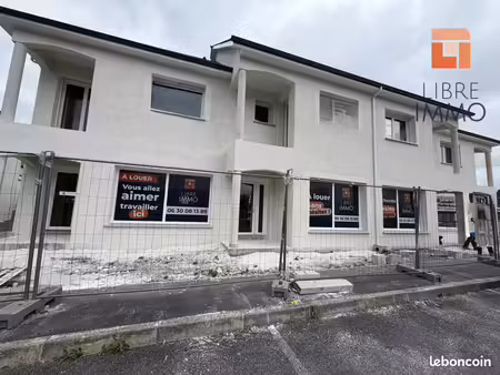 local commercial 70 m² arudy