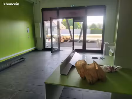 local commercial