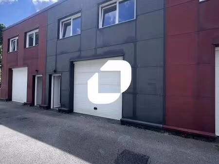 local d'activité 120 m²