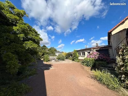 propriété 8 pièces 188 m²