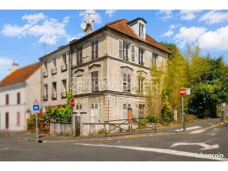 maison 8 pièces 290 m²