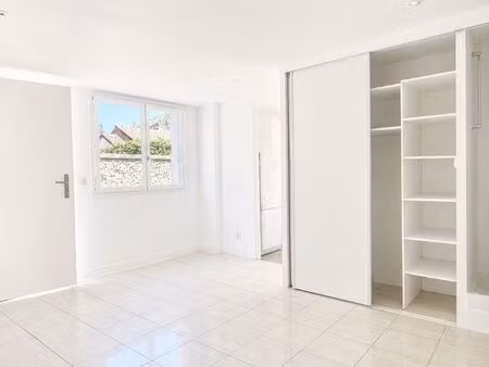 studio 1 pièce 22 m²