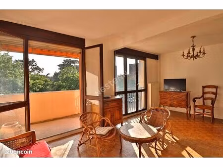 appartement 3 pièces 80 m²