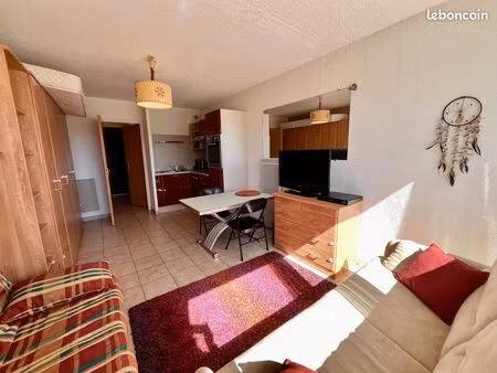 studio 1 pièce 25 m²