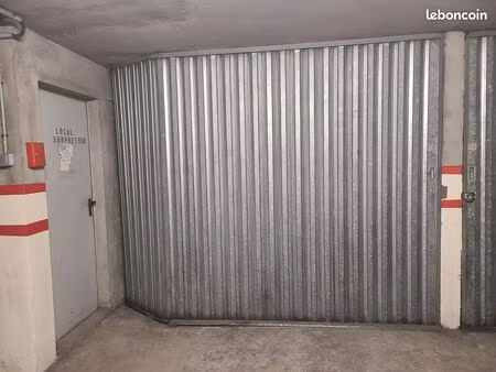 box fermé quai de la marne- 19e