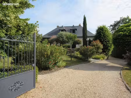 maison 7 pièces 110 m²