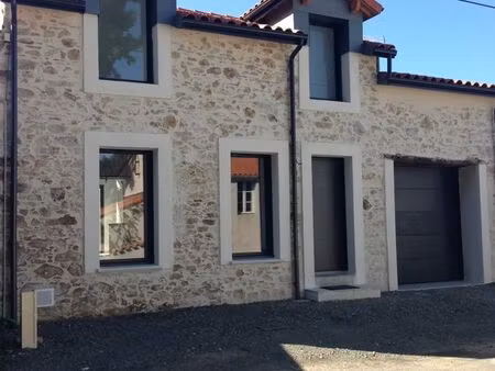maison d'architecte 100 m² - cadre chais de l 'epinay ?