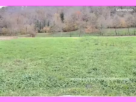 terrain 801 m² cervens