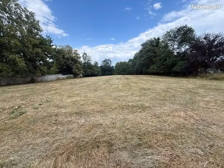terrain 3500m2 à viabiliser