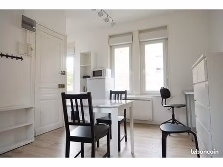 studio 1 pièce 17 m²