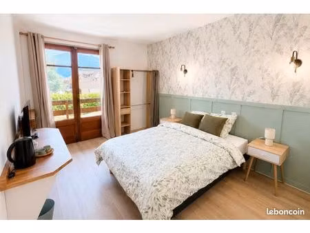 lot de 2 studios avec balcons