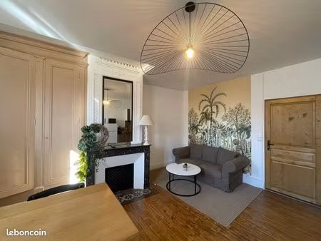 très bel appartement  bien situé