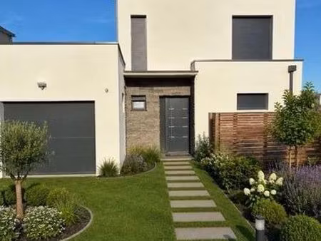 maison 5 pièces 160 m²