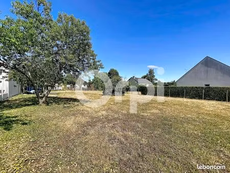 terrain 738 m² voulx