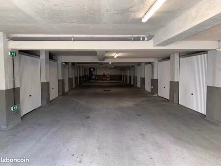 garage résidence privée et sécurisé 14 60m2 le pontet