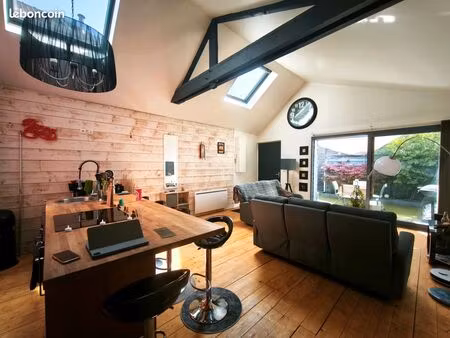 appartement esprit loft ou maison 2 ch de plain-pied- 70m²- exterieur cour-jardin privatif