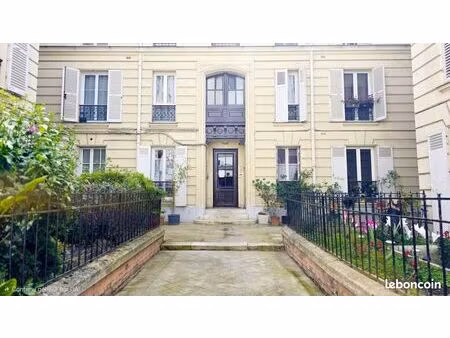studio 2 pièces 28 m²