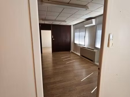 bureau 70m² à louer