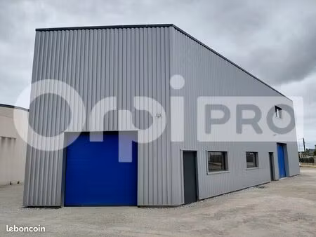 local d'activité 90 m²