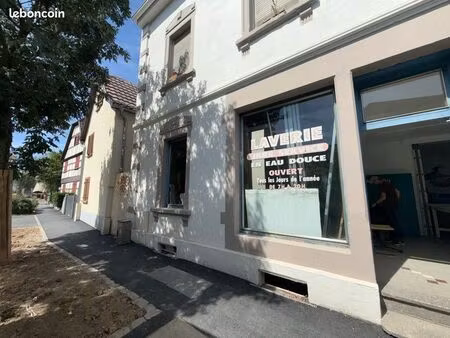 location local commercial  45 m²