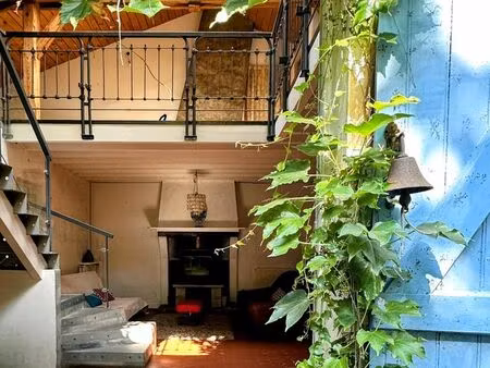 propriété 5 pièces 141 m²