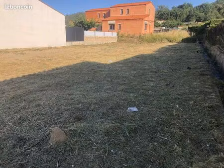 beau terrain constructible