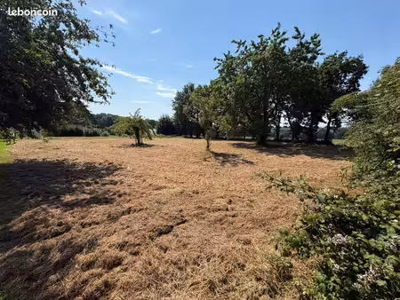 terrain viabilisé 1535m2