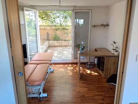 pièce/bureau dans espace pluridisciplinaire