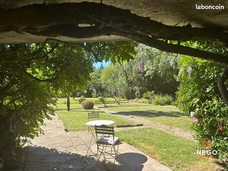 propriété 9 pièces 200 m²