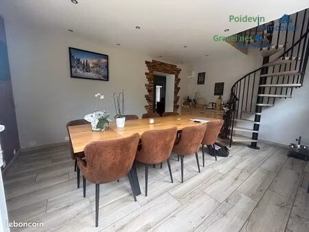 maison 6 pièces 94 m²