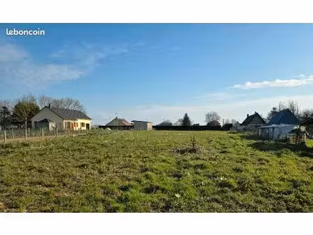 terrain 800 m² eletot