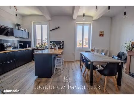 duplex 6 pièces 144 m²