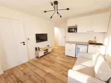 [exclusivité] appartement rénové – cœur de lauris (84360)
