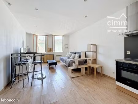 studio 2 pièces 30 m²