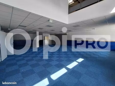 local commercial 428 m²