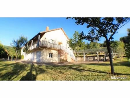 maison 350m² - 7 chambres - terrain clos 2000m² - environnement calme