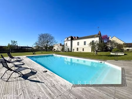 propriété 9 pièces 277 m²