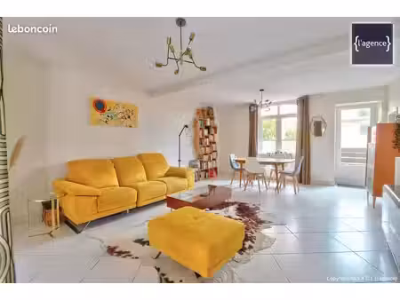 propriété 7 pièces 152 m²