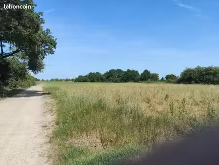 terrain 800 m² cravent
